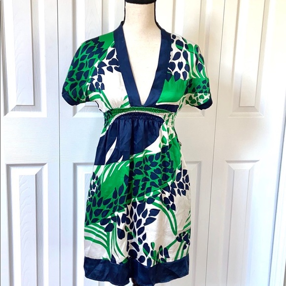 Yumi Kim Dresses & Skirts - Yumi Kim V-Neck Silk Dress